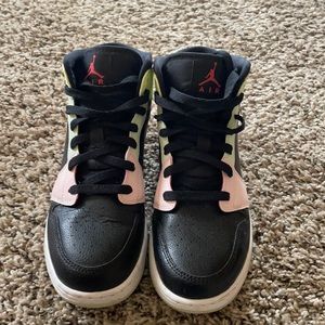 Youth Nike Air Jordan’s Size 6